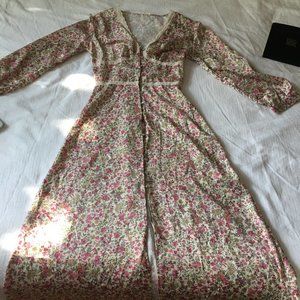Romantic Cottage Core Vintage dress